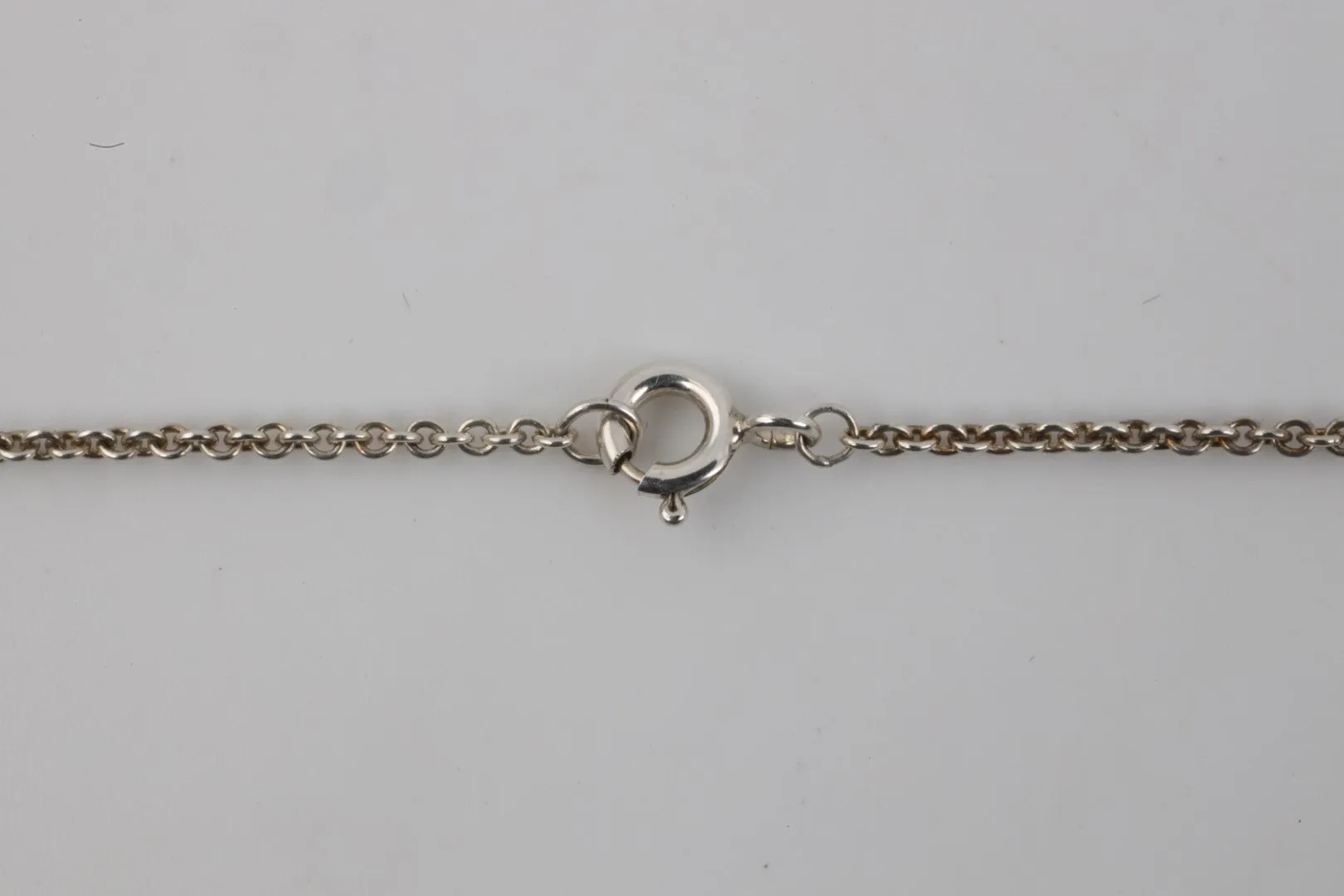 29" Tiffany & Co. 925 Silver Heart Link Lariat Necklace (8.72g.)