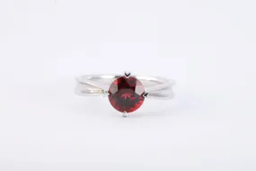 925 Silver 2.09tcw Garnet Ring Size 6.5 (2.49g.)