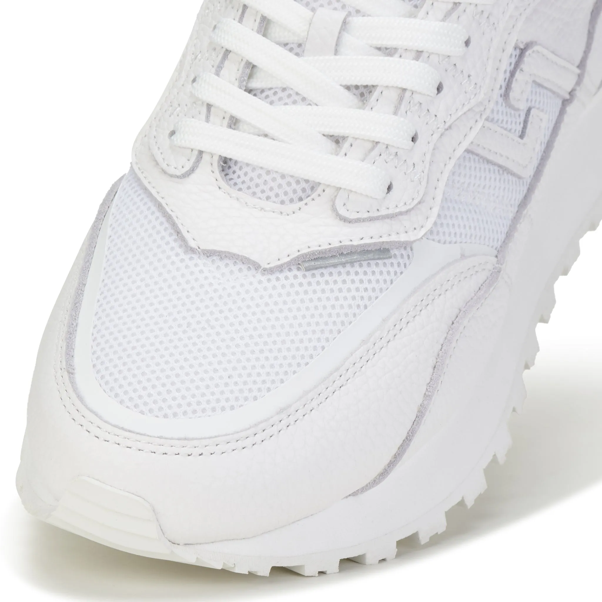 Kentu Mens All White