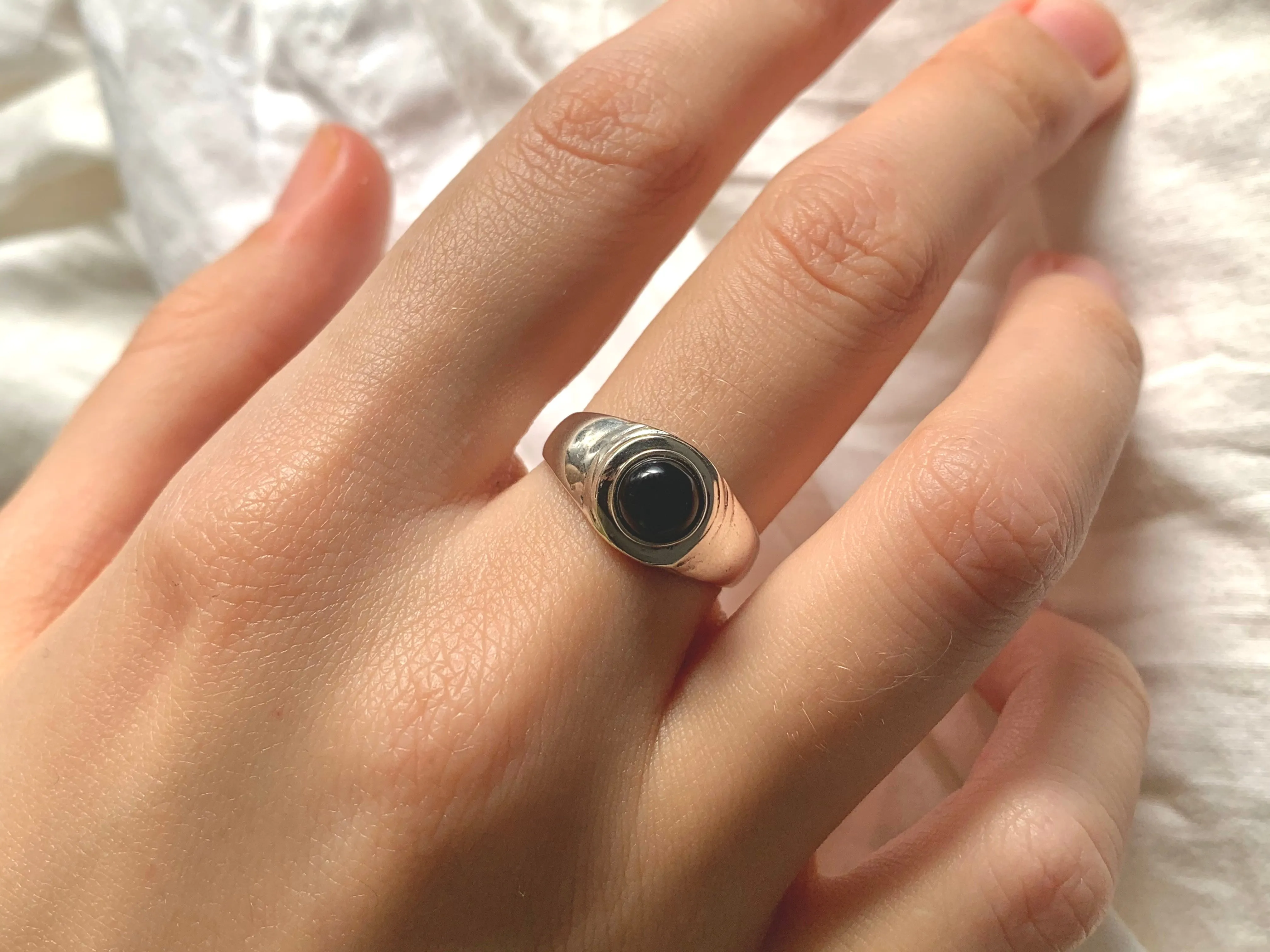 Onyx Lugo Ring